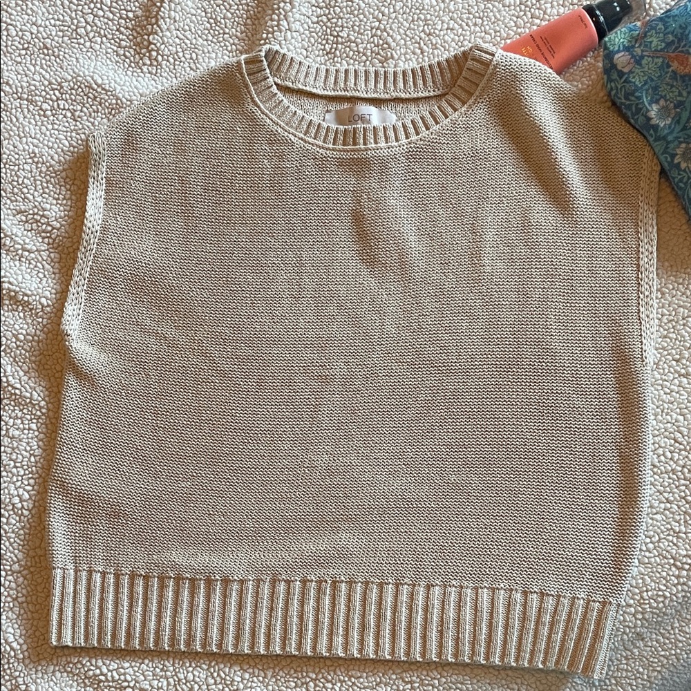 LOFT Women's Beige Crew Neck Sweater